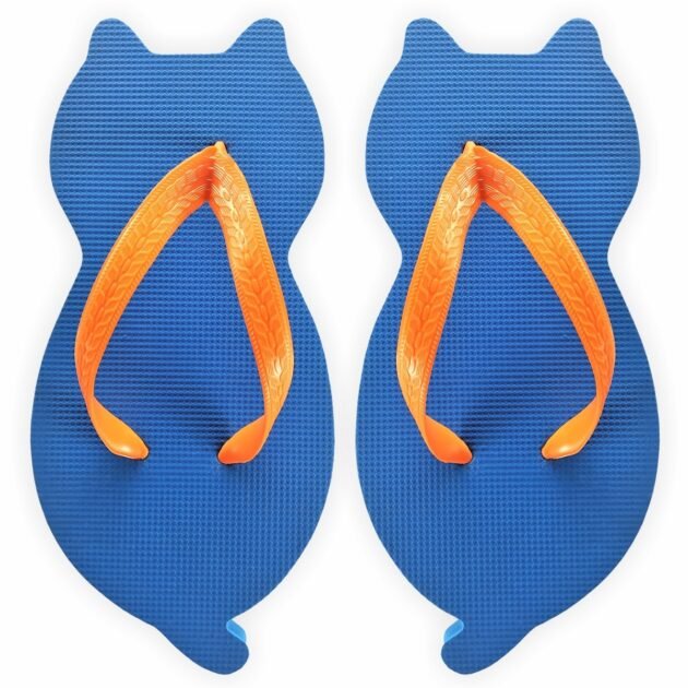 chinelo de gatinho azul com formato de gato