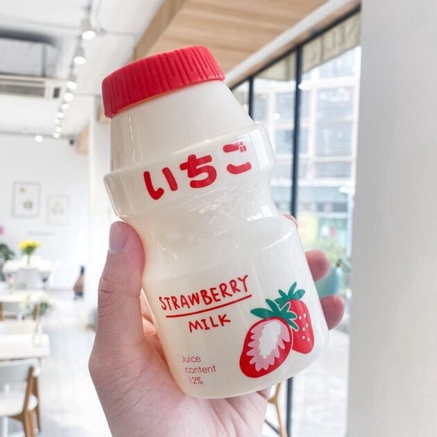 Garrafa com Formato de Yakult Gigante Estilo Fofo de Luxo com Tampa e Alça de Transporte - Imagem 7