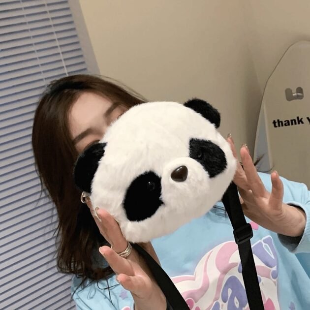 Bolsinha Urso Panda de Pelúcia