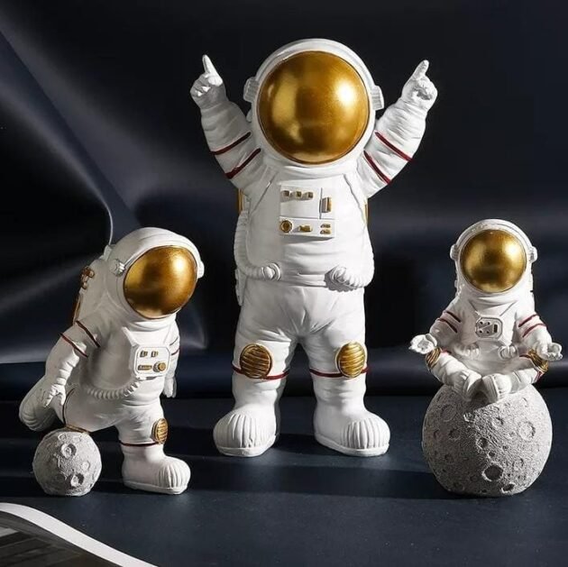 3 Astronautas para Decoração Kit com 3 Peças