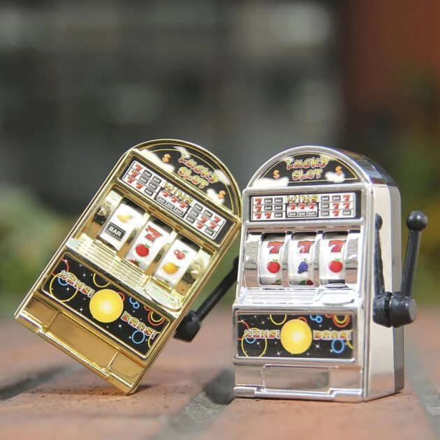 Mini Máquina de Moedas Caça-Níquel Jackpot